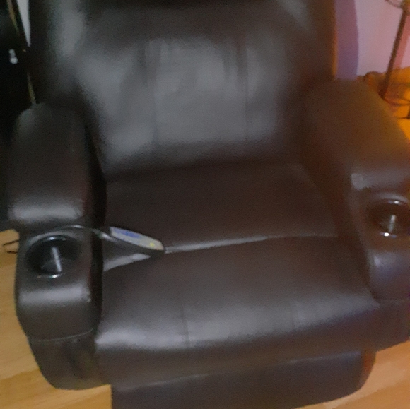 Massage leather recliner - Picture 2 of 3